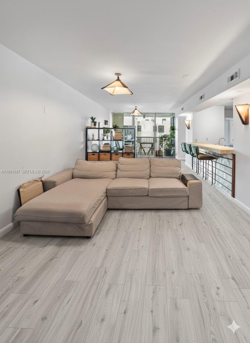 Foreclosure in Miami Beach, FL