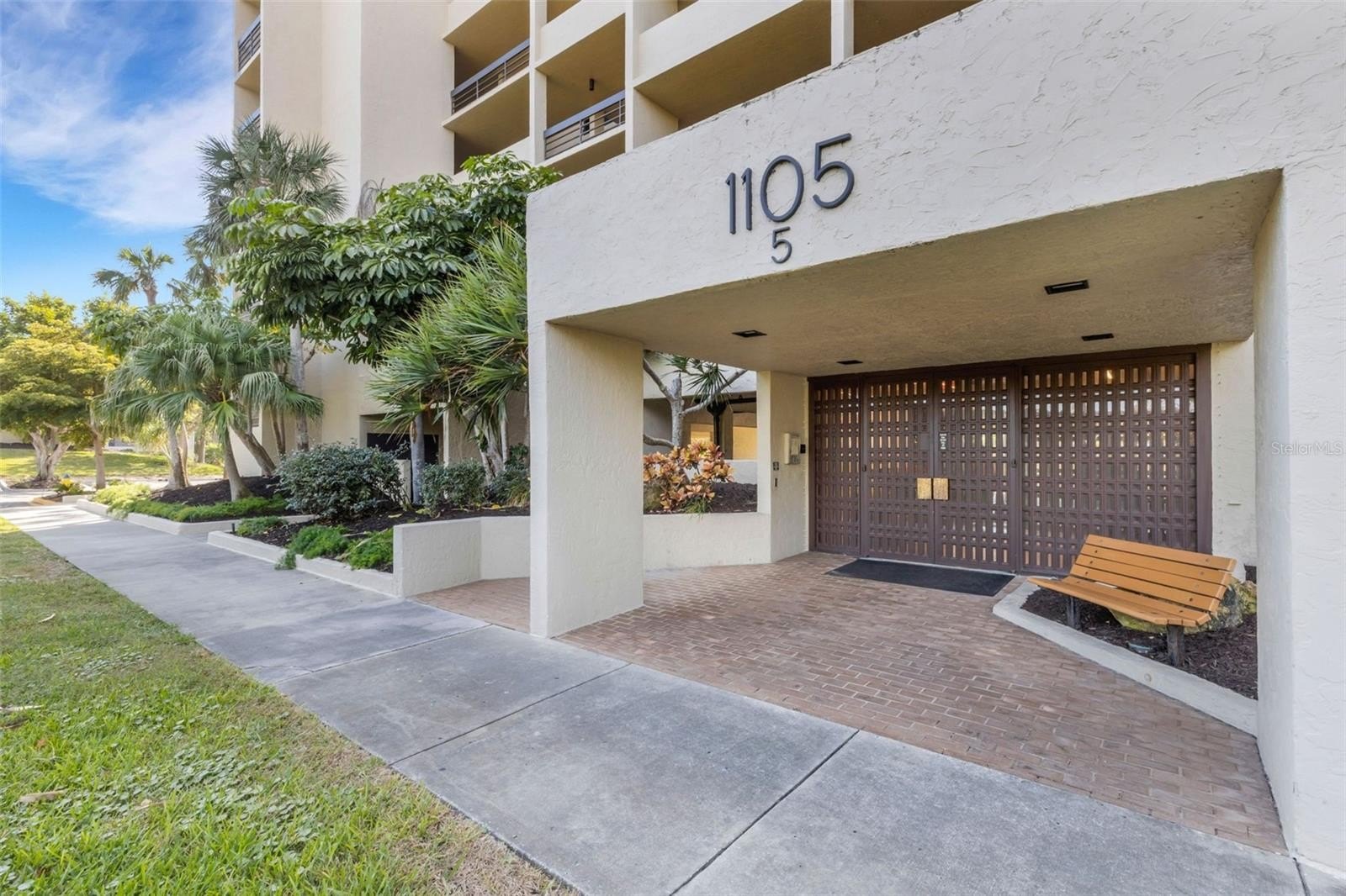 Foreclosure in LONGBOAT KEY, FL