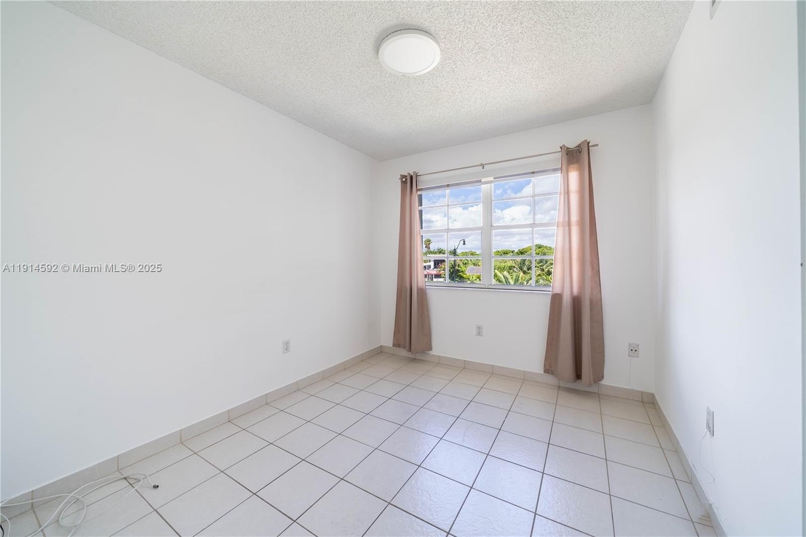 Foreclosure in Miami Beach, FL