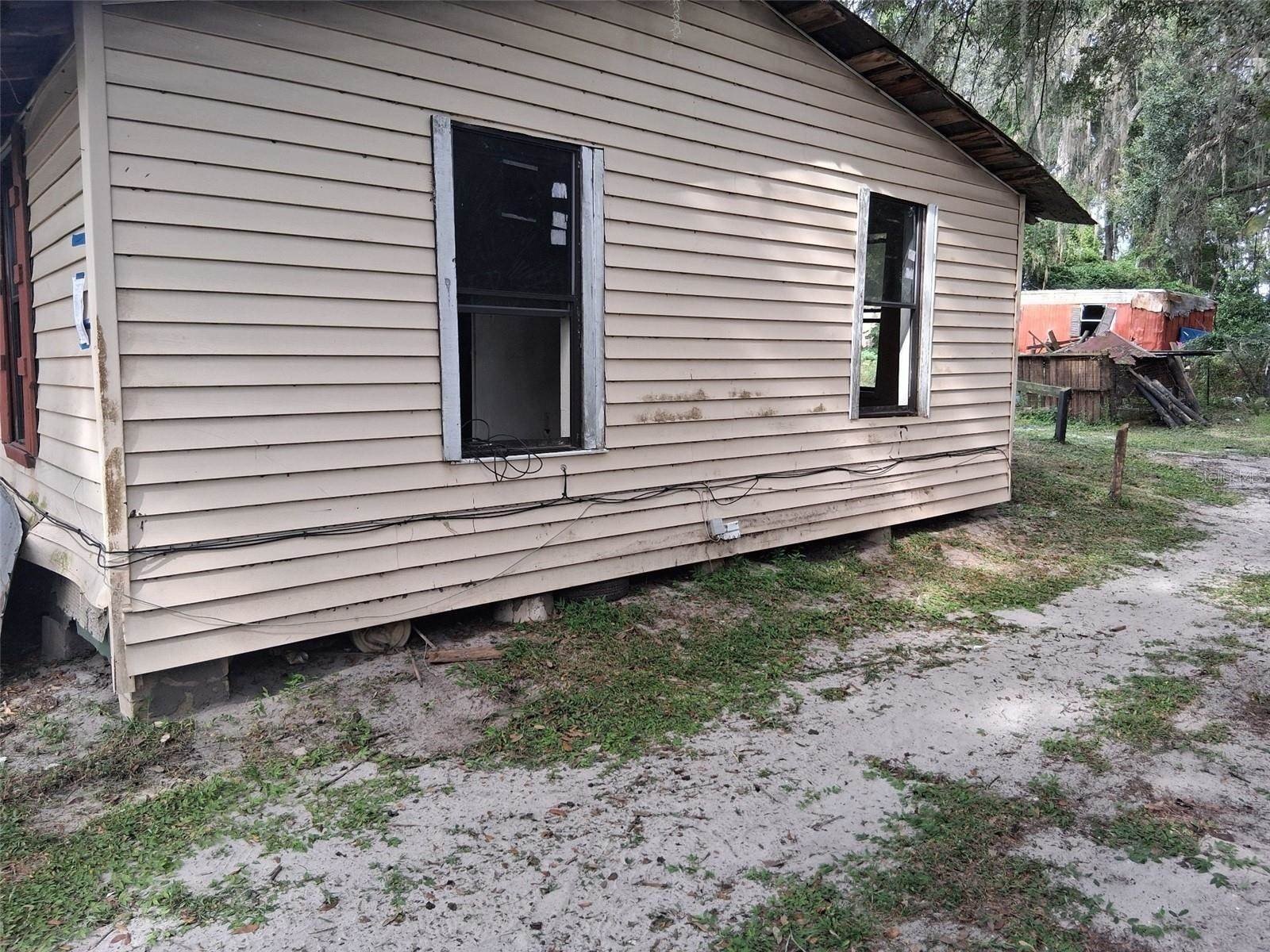 Foreclosure in Reddick, FL