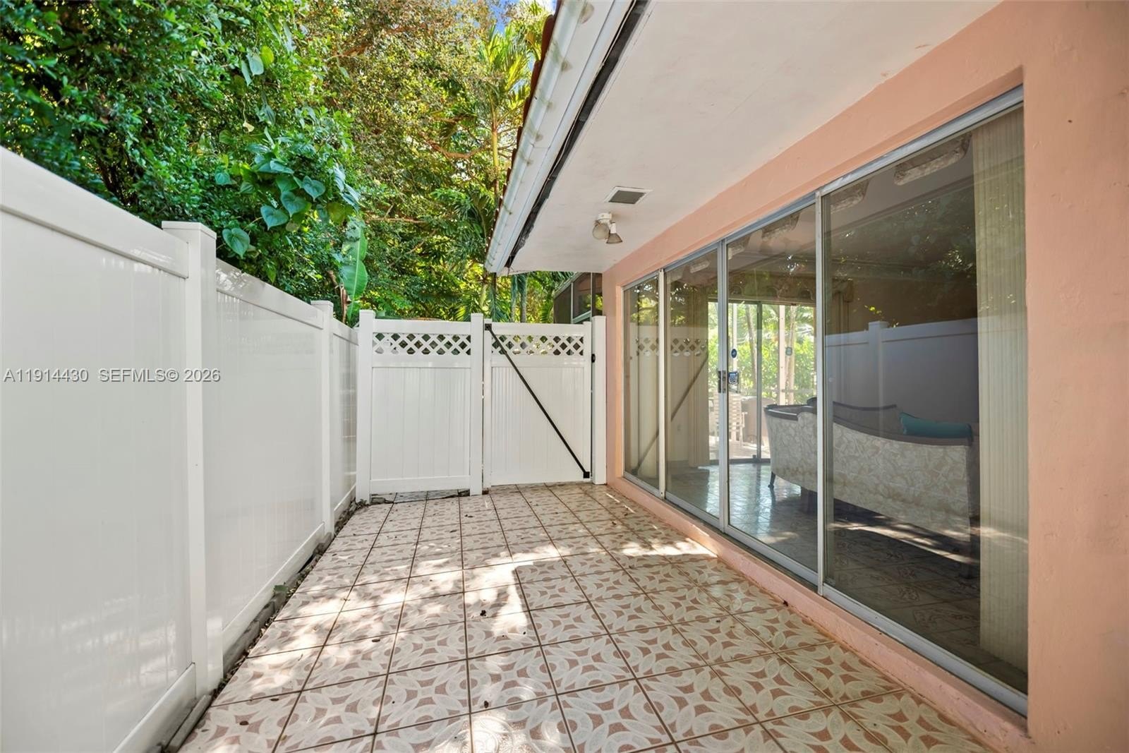 Foreclosure in Biscayne Park, FL
