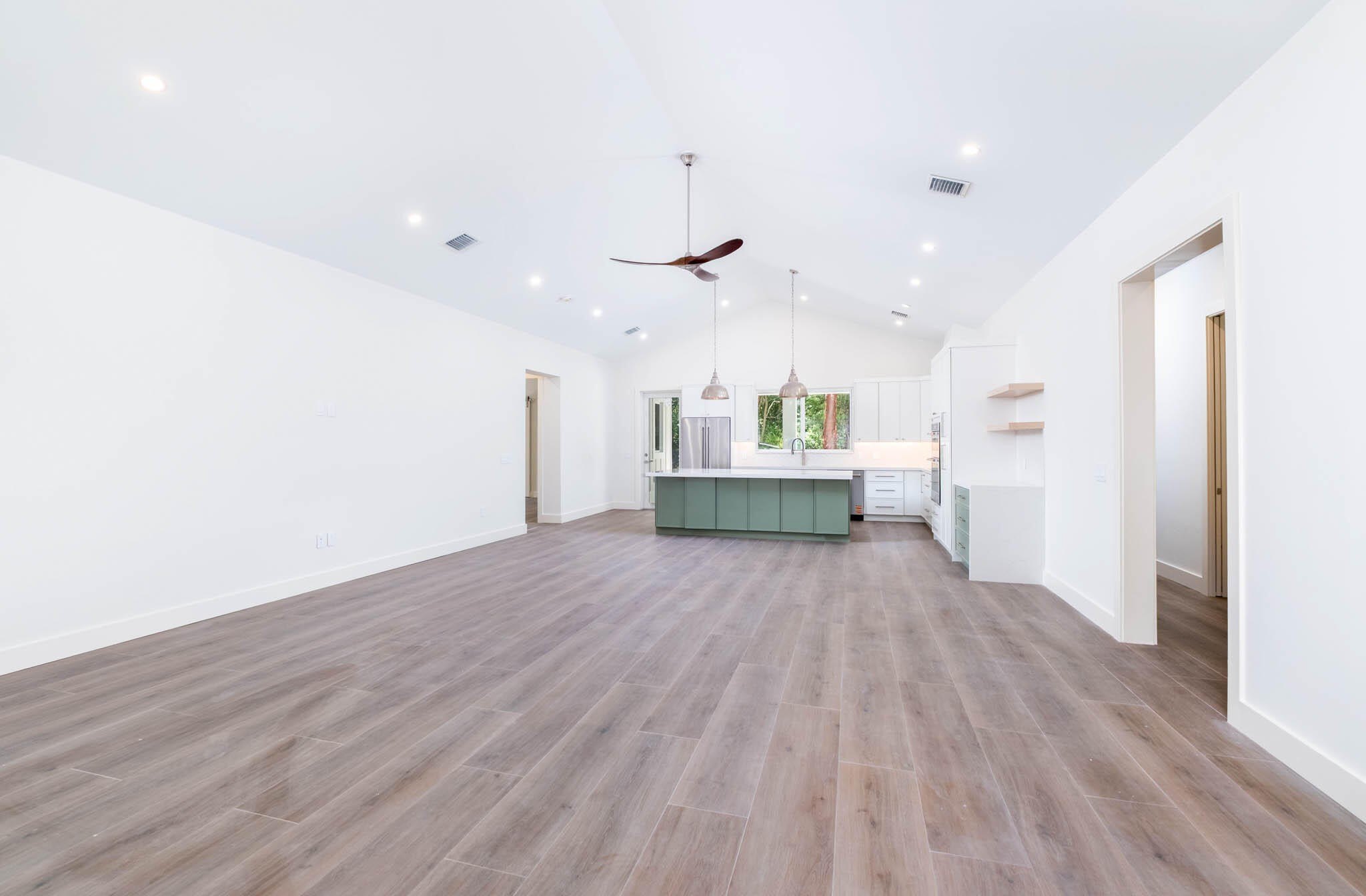 Foreclosure in Upper Matecumbe Key Islamorada, FL