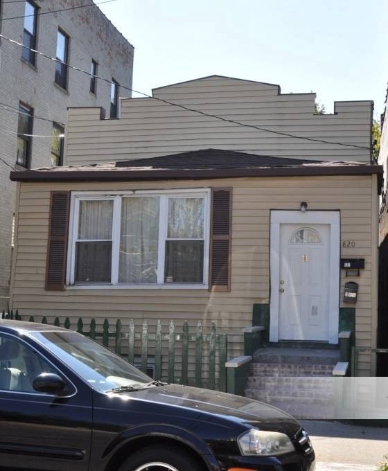Foreclosure in Bronx, NY